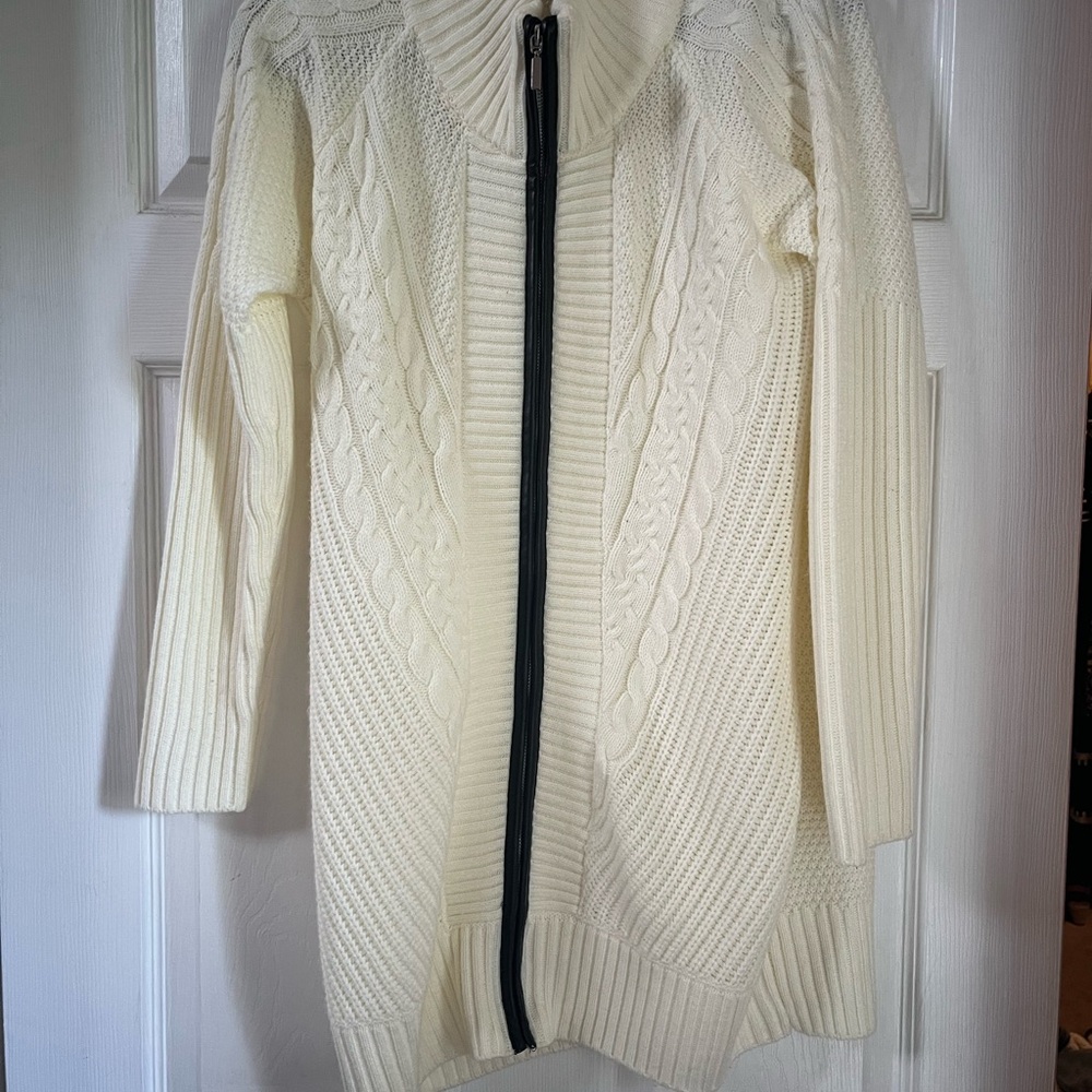 VENUS Cream Zip-Up Cable Knit Cardigan with leather zipper.